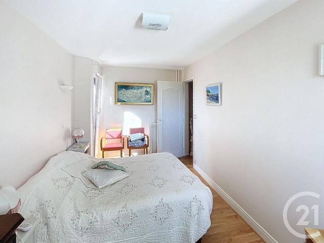 Appartement F2 à vendre - 2 pièces - 59.0 m2 - EPERNAY - 51 - CHAMPAGNE-ARDENNE - Century 21 Martinot Immobilier