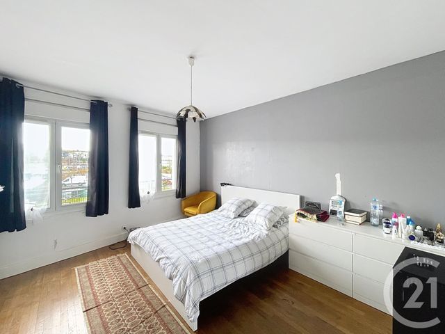 Afficher la photo en grand maison à vendre - 7 pièces - 176.8 m2 - EPERNAY - 51 - CHAMPAGNE-ARDENNE - Century 21 Martinot Immobilier