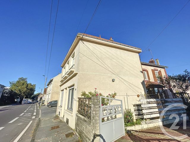 Afficher la photo en grand maison à vendre - 7 pièces - 176.8 m2 - EPERNAY - 51 - CHAMPAGNE-ARDENNE - Century 21 Martinot Immobilier