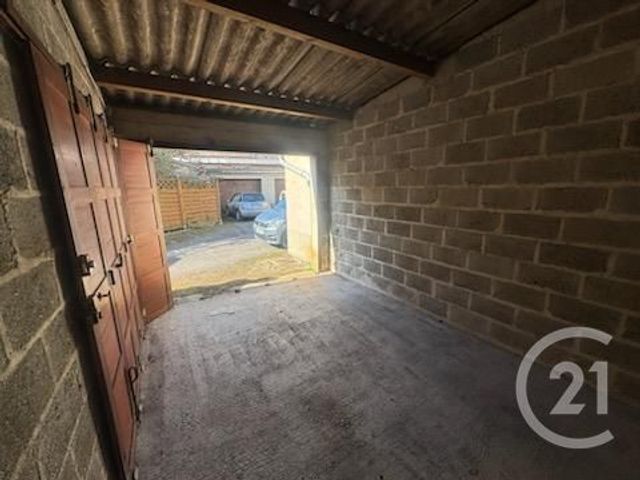 parking à louer - 14.0 m2 - EPERNAY - 51 - CHAMPAGNE-ARDENNE - Century 21 Martinot Immobilier
