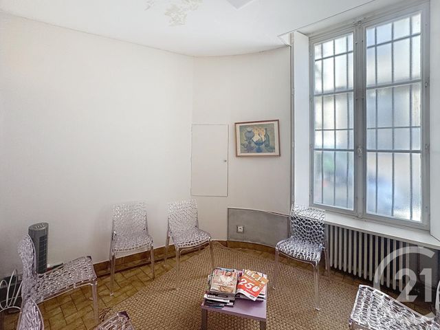 Appartement Local à louer - 5 pièces - 70.0 m2 - EPERNAY - 51 - CHAMPAGNE-ARDENNE - Century 21 Martinot Immobilier