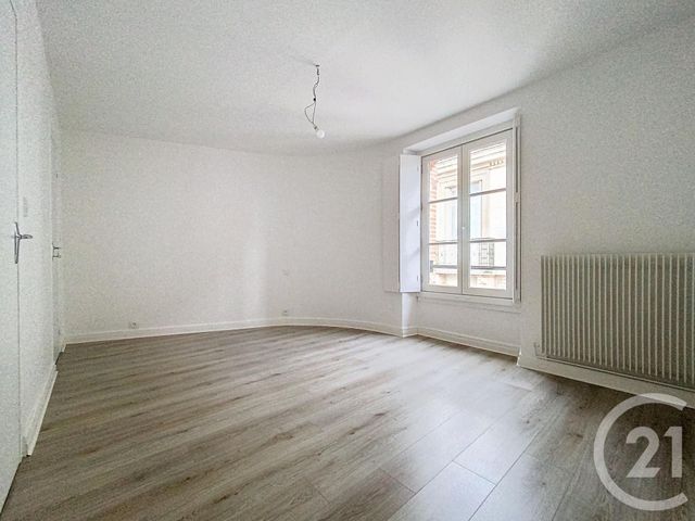 Appartement F3 à louer - 3 pièces - 81.0 m2 - EPERNAY - 51 - CHAMPAGNE-ARDENNE - Century 21 Martinot Immobilier