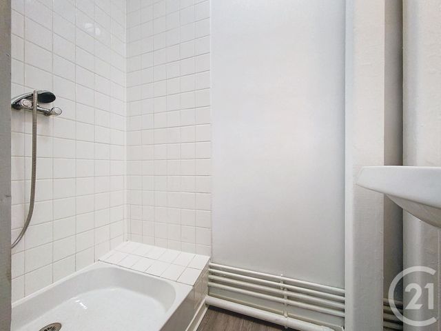 Appartement F3 à louer - 3 pièces - 81.0 m2 - EPERNAY - 51 - CHAMPAGNE-ARDENNE - Century 21 Martinot Immobilier