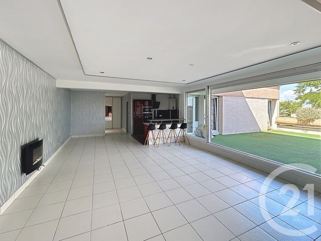 Appartement F4 à vendre - 4 pièces - 110.0 m2 - EPERNAY - 51 - CHAMPAGNE-ARDENNE - Century 21 Martinot Immobilier