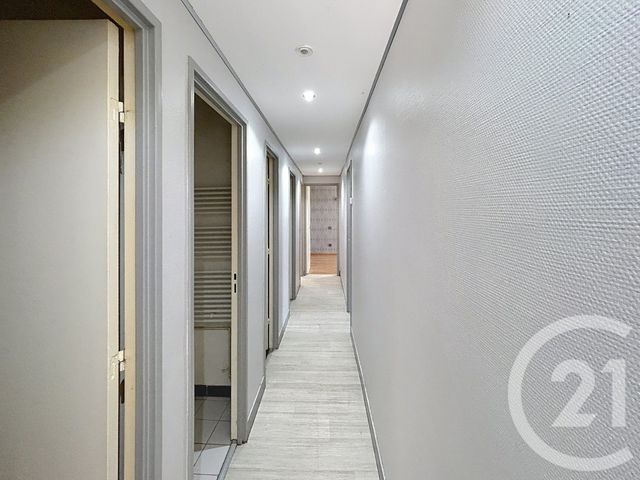 Appartement F4 à vendre - 4 pièces - 110.0 m2 - EPERNAY - 51 - CHAMPAGNE-ARDENNE - Century 21 Martinot Immobilier