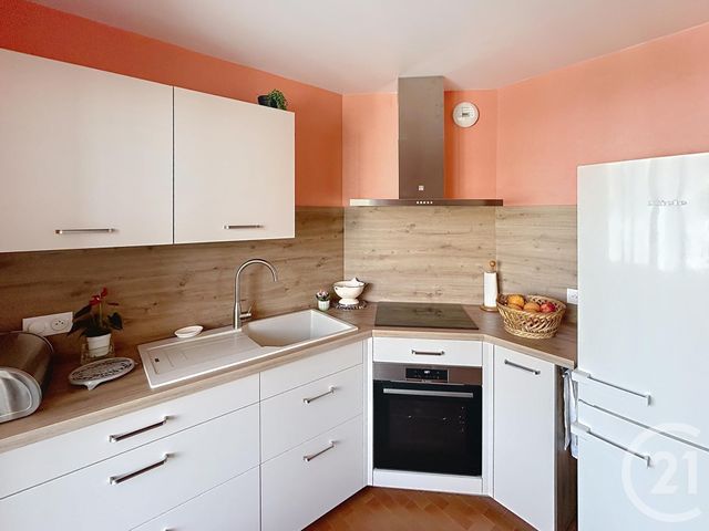 Appartement F4 à vendre - 4 pièces - 105.64 m2 - EPERNAY - 51 - CHAMPAGNE-ARDENNE - Century 21 Martinot Immobilier