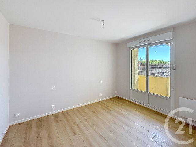 Appartement F4 à vendre - 4 pièces - 105.64 m2 - EPERNAY - 51 - CHAMPAGNE-ARDENNE - Century 21 Martinot Immobilier