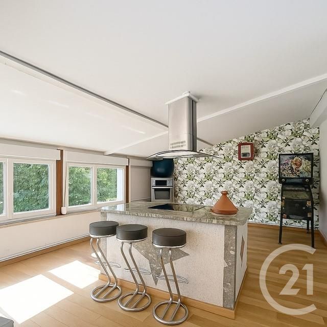 maison à vendre - 7 pièces - 185.5 m2 - MONTMORT LUCY - 51 - CHAMPAGNE-ARDENNE - Century 21 Martinot Immobilier