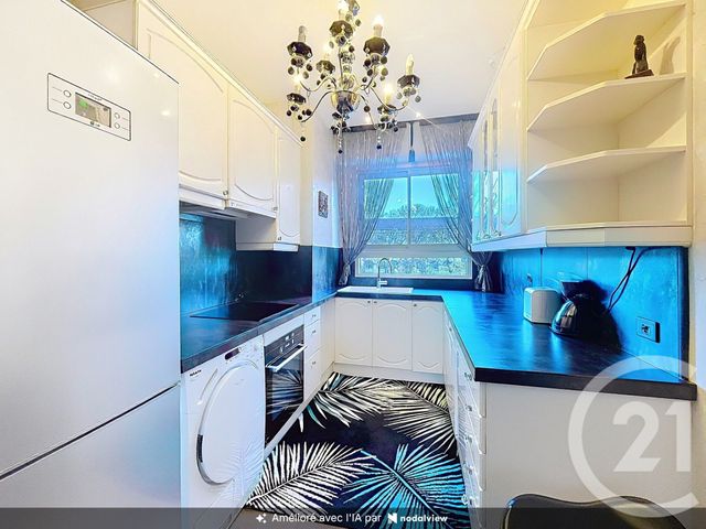 Appartement F5 à vendre - 5 pièces - 103.9 m2 - EPERNAY - 51 - CHAMPAGNE-ARDENNE - Century 21 Martinot Immobilier