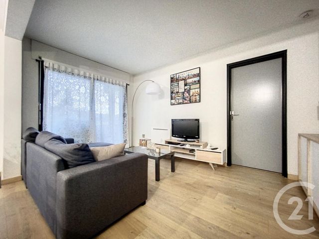 Appartement F2 à louer - 2 pièces - 40.5 m2 - EPERNAY - 51 - CHAMPAGNE-ARDENNE - Century 21 Martinot Immobilier