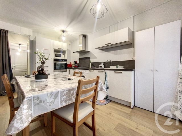 Appartement F2 à louer - 2 pièces - 40.5 m2 - EPERNAY - 51 - CHAMPAGNE-ARDENNE - Century 21 Martinot Immobilier