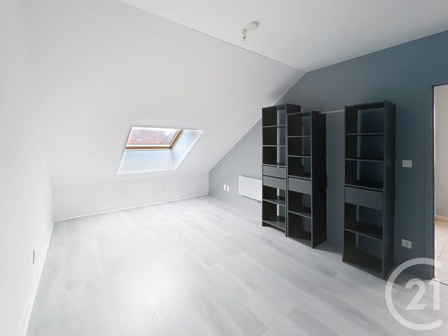 Appartement à louer - 4 pièces - 115.75 m2 - EPERNAY - 51 - CHAMPAGNE-ARDENNE - Century 21 Martinot Immobilier