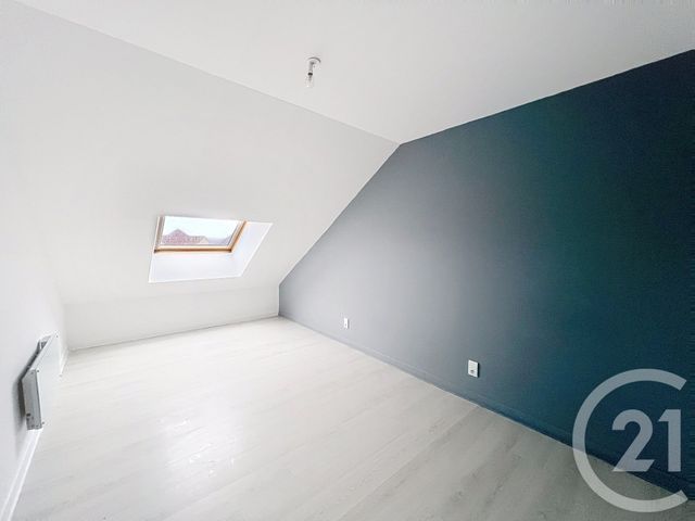 Appartement à louer - 4 pièces - 115.75 m2 - EPERNAY - 51 - CHAMPAGNE-ARDENNE - Century 21 Martinot Immobilier