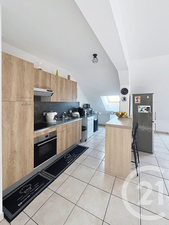 Appartement F4 à louer - 4 pièces - 120.0 m2 - MORANGIS - 51 - CHAMPAGNE-ARDENNE - Century 21 Martinot Immobilier