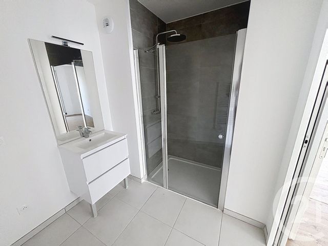 Appartement F2 à vendre - 2 pièces - 51.16 m2 - EPERNAY - 51 - CHAMPAGNE-ARDENNE - Century 21 Martinot Immobilier