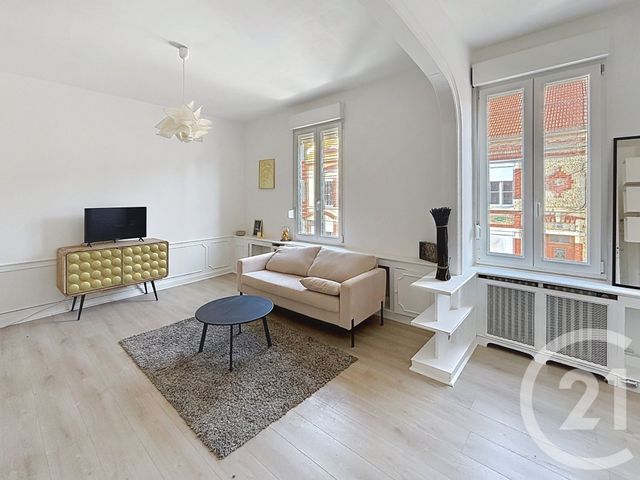 maison - MAGENTA - 51