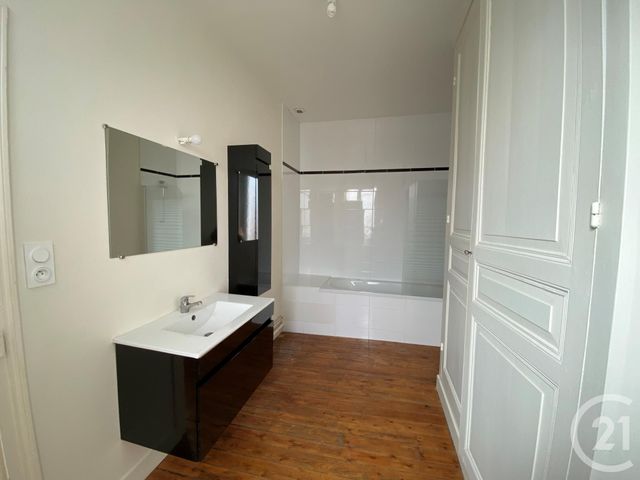 maison à louer - 6 pièces - 156.97 m2 - EPERNAY - 51 - CHAMPAGNE-ARDENNE - Century 21 Martinot Immobilier