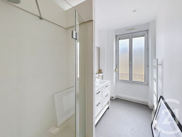 Appartement à louer - 4 pièces - 128.0 m2 - EPERNAY - 51 - CHAMPAGNE-ARDENNE - Century 21 Martinot Immobilier