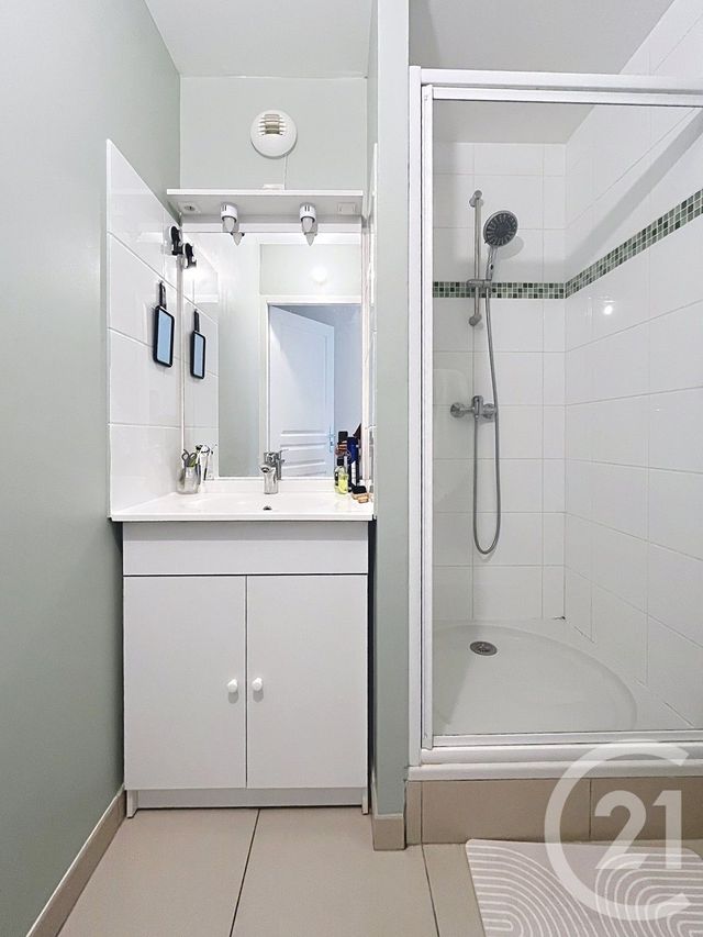 Appartement F5 à vendre - 5 pièces - 118.42 m2 - EPERNAY - 51 - CHAMPAGNE-ARDENNE - Century 21 Martinot Immobilier