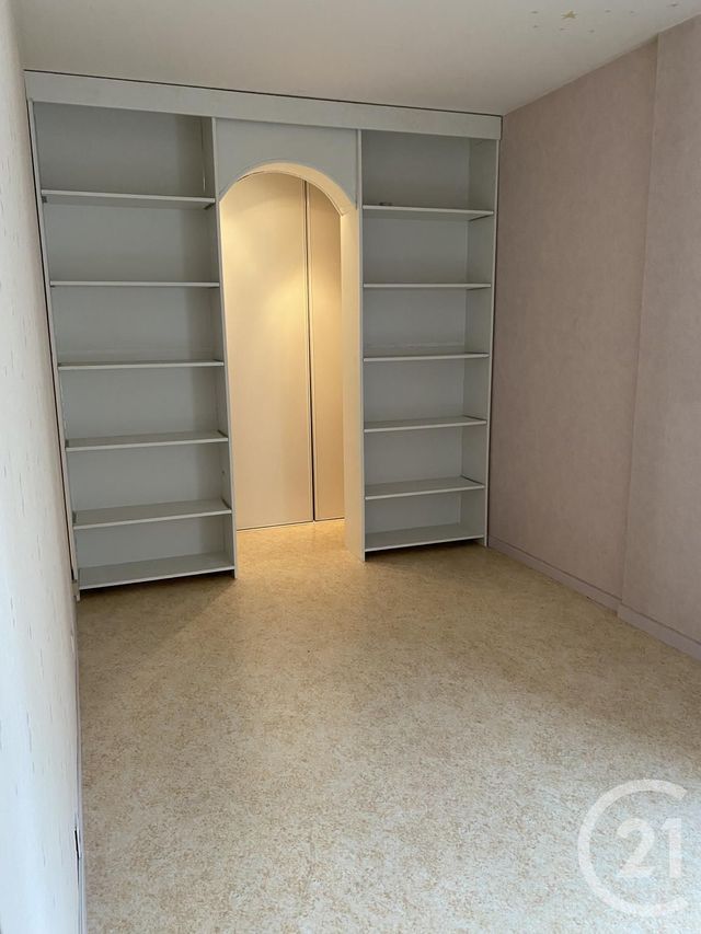 Appartement F3 à louer - 3 pièces - 71.0 m2 - EPERNAY - 51 - CHAMPAGNE-ARDENNE - Century 21 Martinot Immobilier