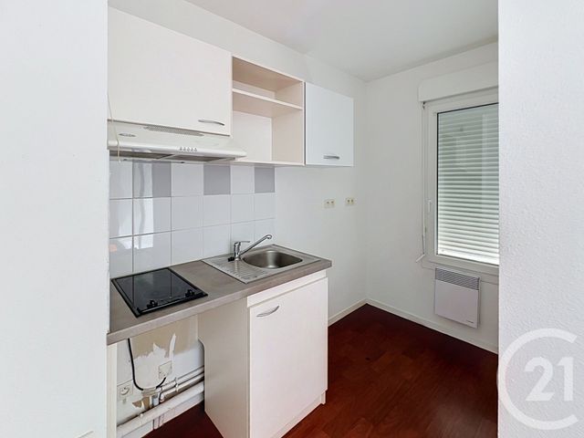 Appartement à louer - 2 pièces - 38.68 m2 - EPERNAY - 51 - CHAMPAGNE-ARDENNE - Century 21 Martinot Immobilier