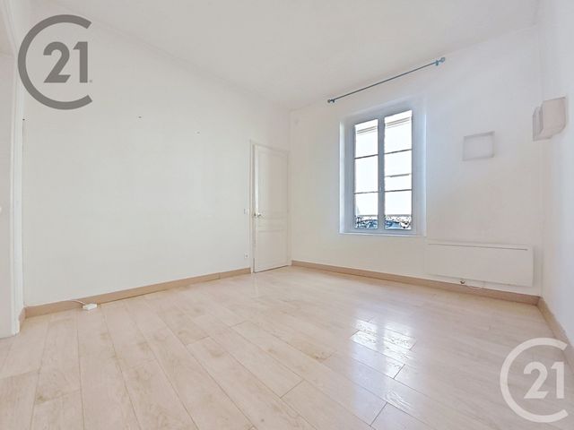Appartement T2 à vendre - 2 pièces - 42.55 m2 - EPERNAY - 51 - CHAMPAGNE-ARDENNE - Century 21 Martinot Immobilier