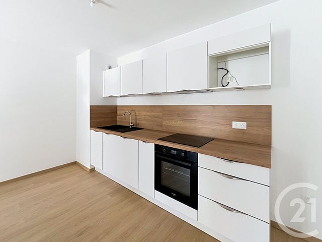Appartement à louer - 3 pièces - 63.68 m2 - EPERNAY - 51 - CHAMPAGNE-ARDENNE - Century 21 Martinot Immobilier