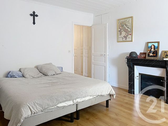 Appartement F4 à vendre - 4 pièces - 112.99 m2 - AY CHAMPAGNE - 51 - CHAMPAGNE-ARDENNE - Century 21 Martinot Immobilier