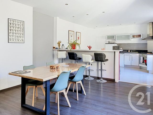 Appartement F4 à vendre - 4 pièces - 112.99 m2 - AY CHAMPAGNE - 51 - CHAMPAGNE-ARDENNE - Century 21 Martinot Immobilier