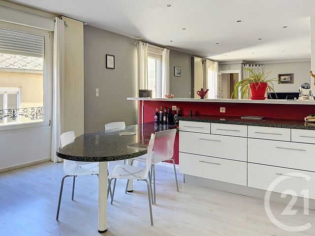 Appartement F4 à vendre - 4 pièces - 112.99 m2 - AY CHAMPAGNE - 51 - CHAMPAGNE-ARDENNE - Century 21 Martinot Immobilier